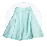 Falda o vestido verde claro como referencia de ropa usada o vintage.