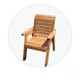 Sillones de jardín en subasta online para terraza o patio, con ficha consultable antes de pujar.